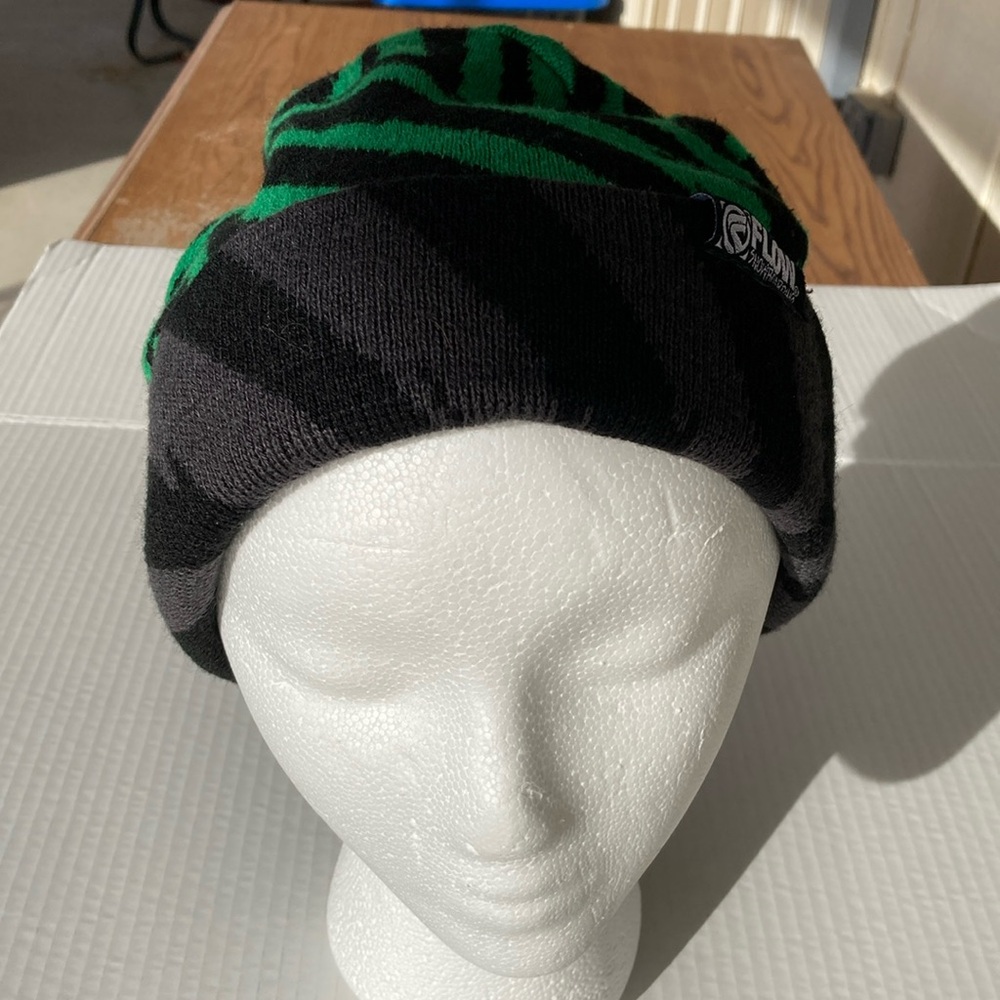 Flow Snowboarding Beanie Toque Hat Reversible Green & Black and Gray & Black